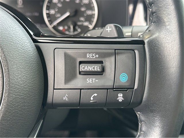 Used 2022 Nissan Pathfinder SV image 33