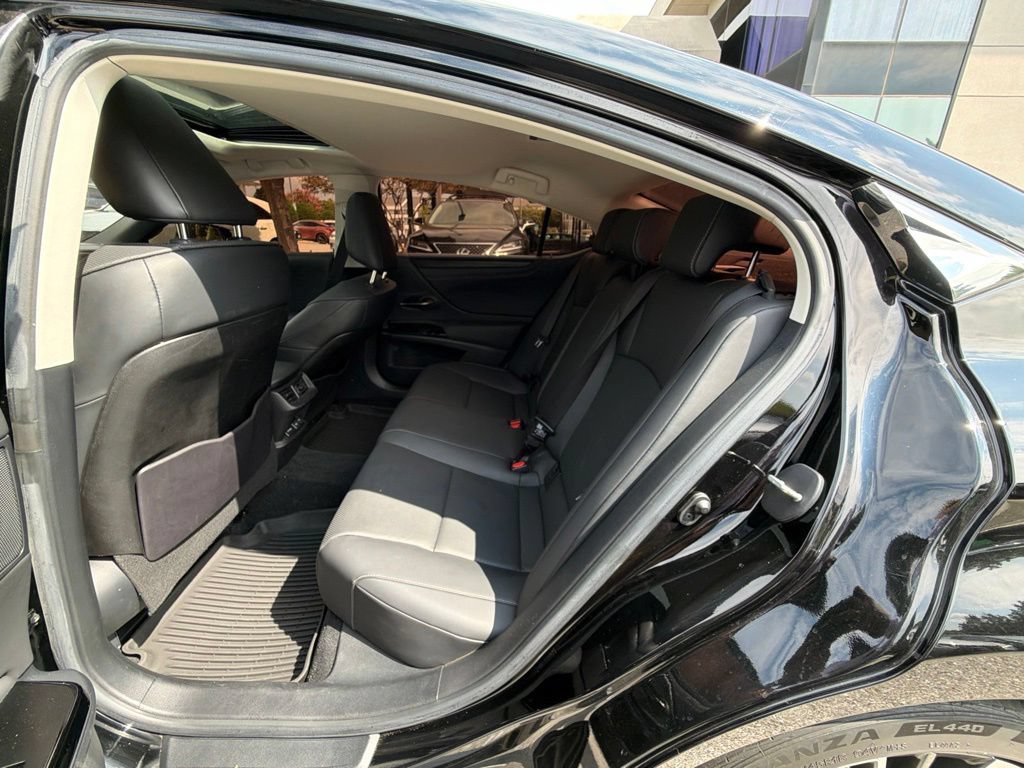 Certified 2023 Lexus ES 350 w/ Premium Package FWD image 31