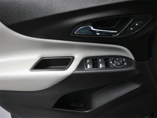 Used 2020 Chevrolet Equinox LS image 13
