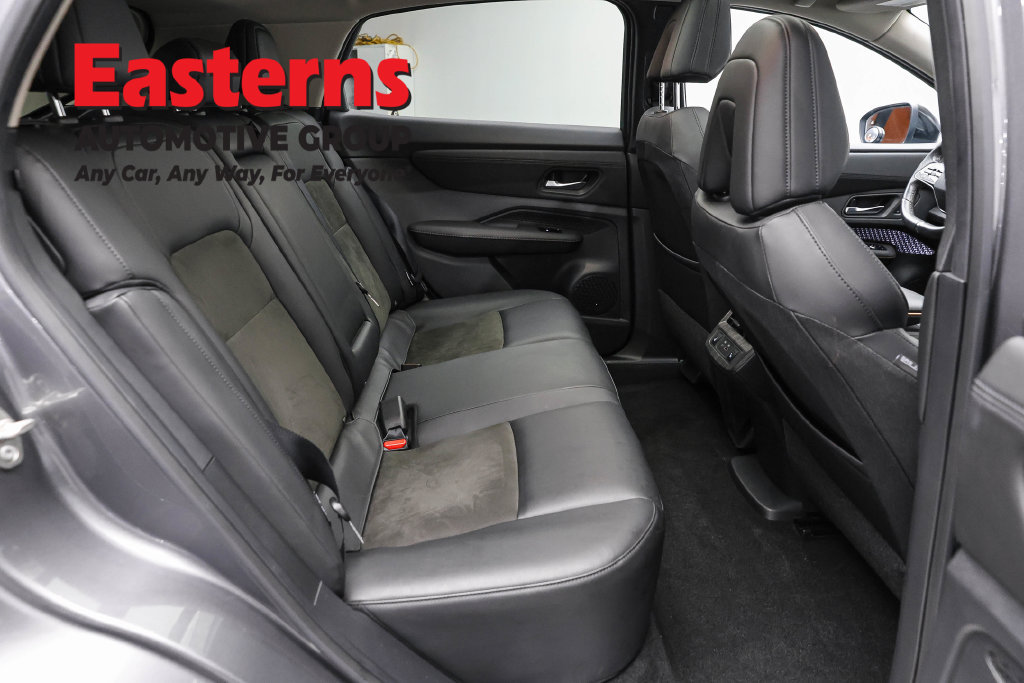 Used 2024 Nissan Ariya AWD image 28