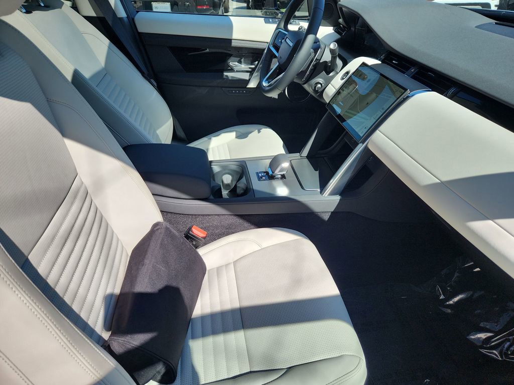 Certified 2025 Land Rover Discovery Sport S AWD/4WD image 3