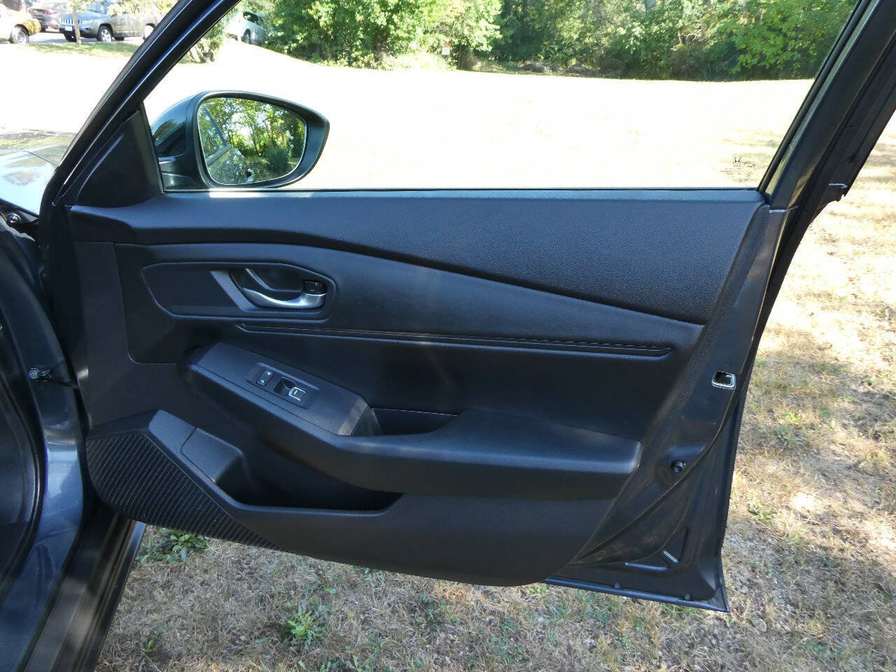 Used 2025 Honda Accord SE image 28