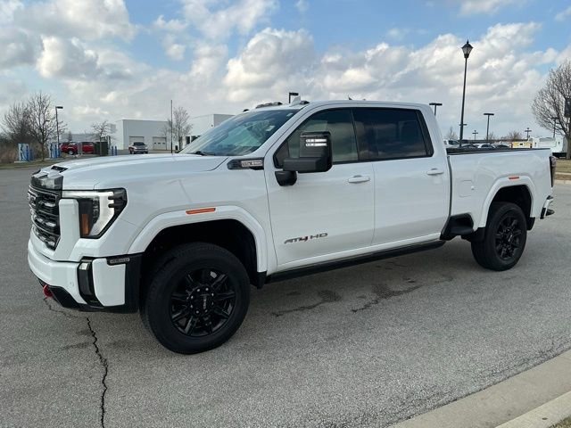 Used 2024 GMC Sierra 2500 AT4 w/ AT4 Premium Plus Package image 3