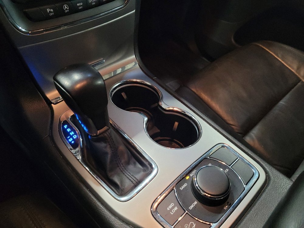 Used 2018 Jeep Grand Cherokee Limited image 26