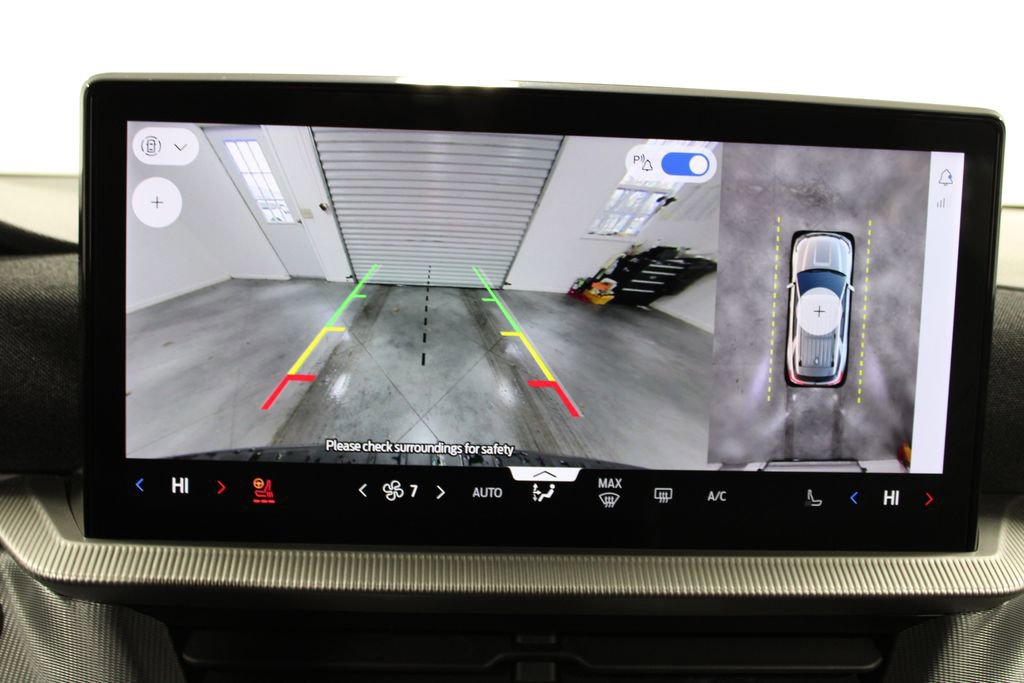 Used 2025 Ford Explorer ST-Line w/ ST-Line Street Pack image 55