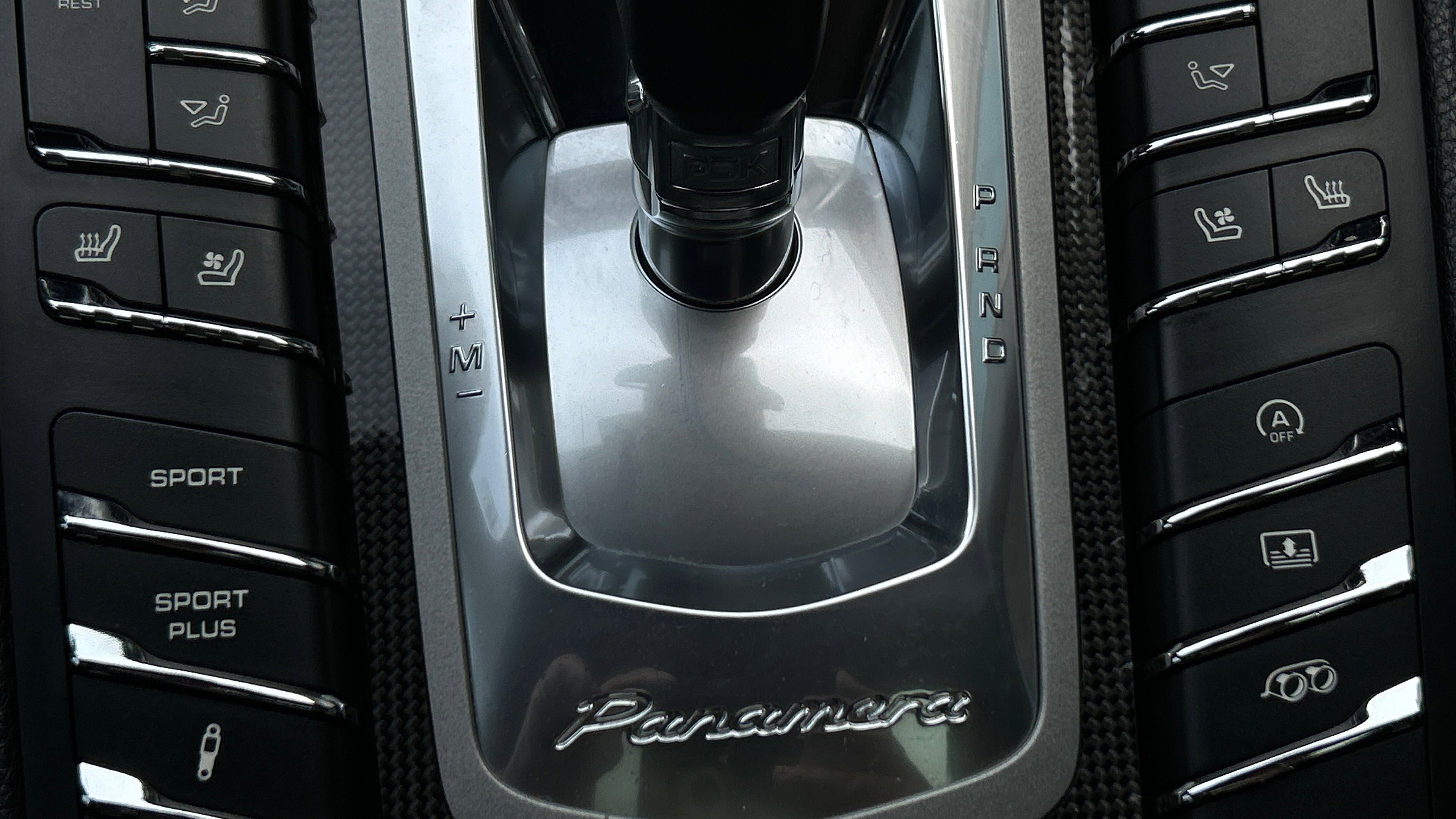 Used 2015 Porsche Panamera 4S image 43