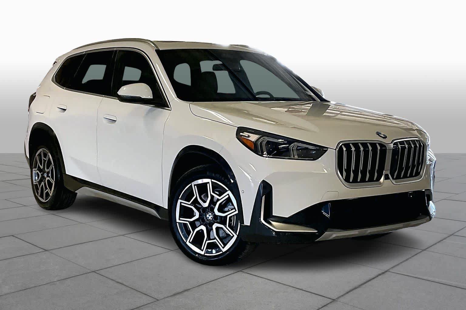 Used 2026 BMW X1 xDrive28i w/ Technology Package AWD/4WD image 2