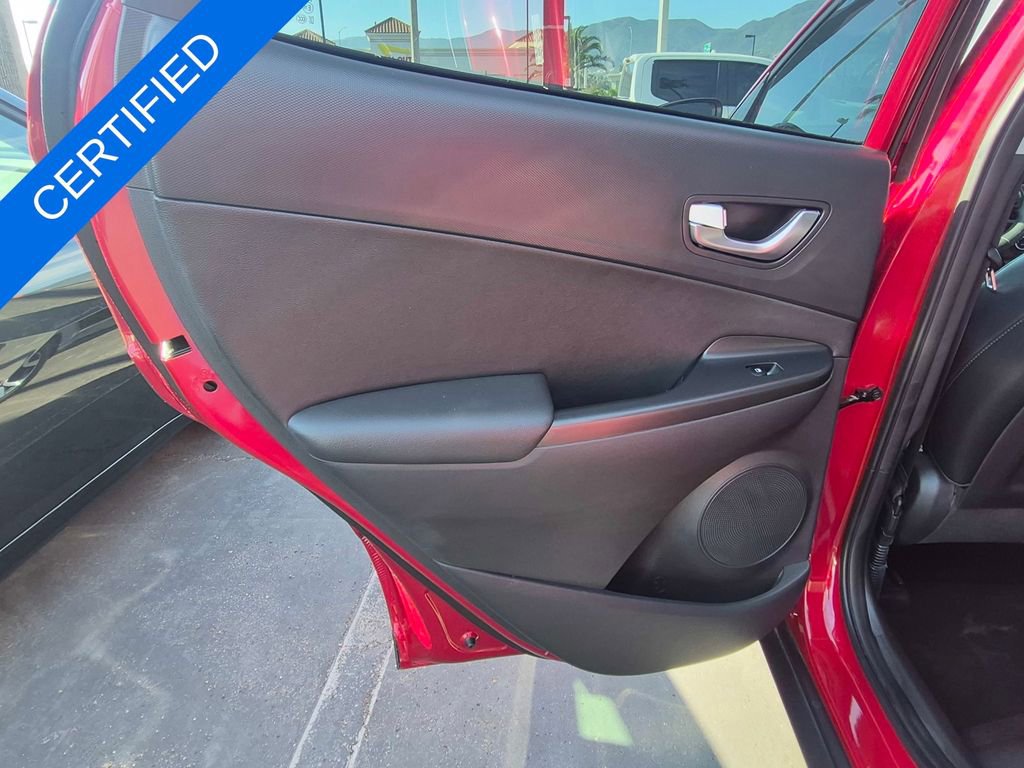 Used 2023 Hyundai Kona Limited image 25
