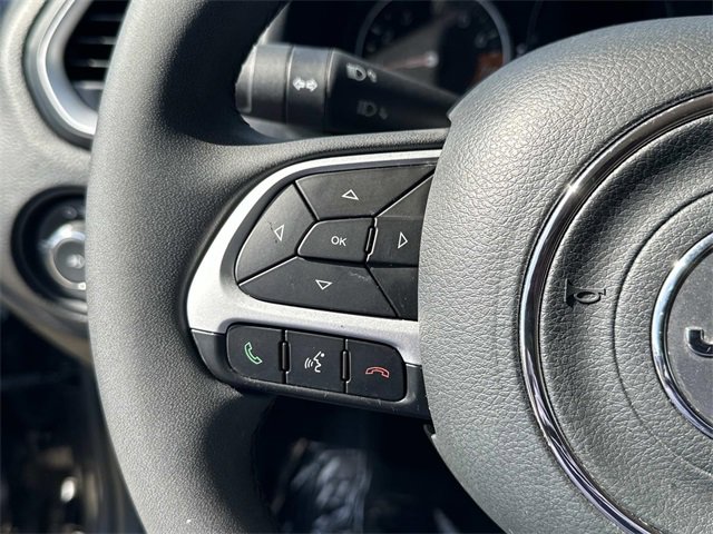 Used 2020 Jeep Renegade Latitude image 8