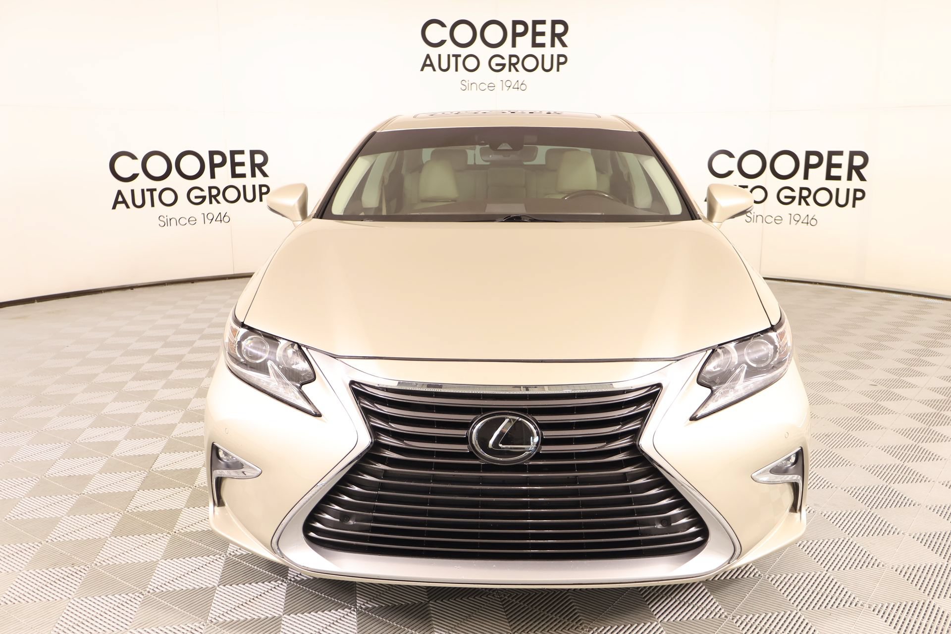 Used 2017 Lexus ES 350 w/ Premium Package FWD image 9
