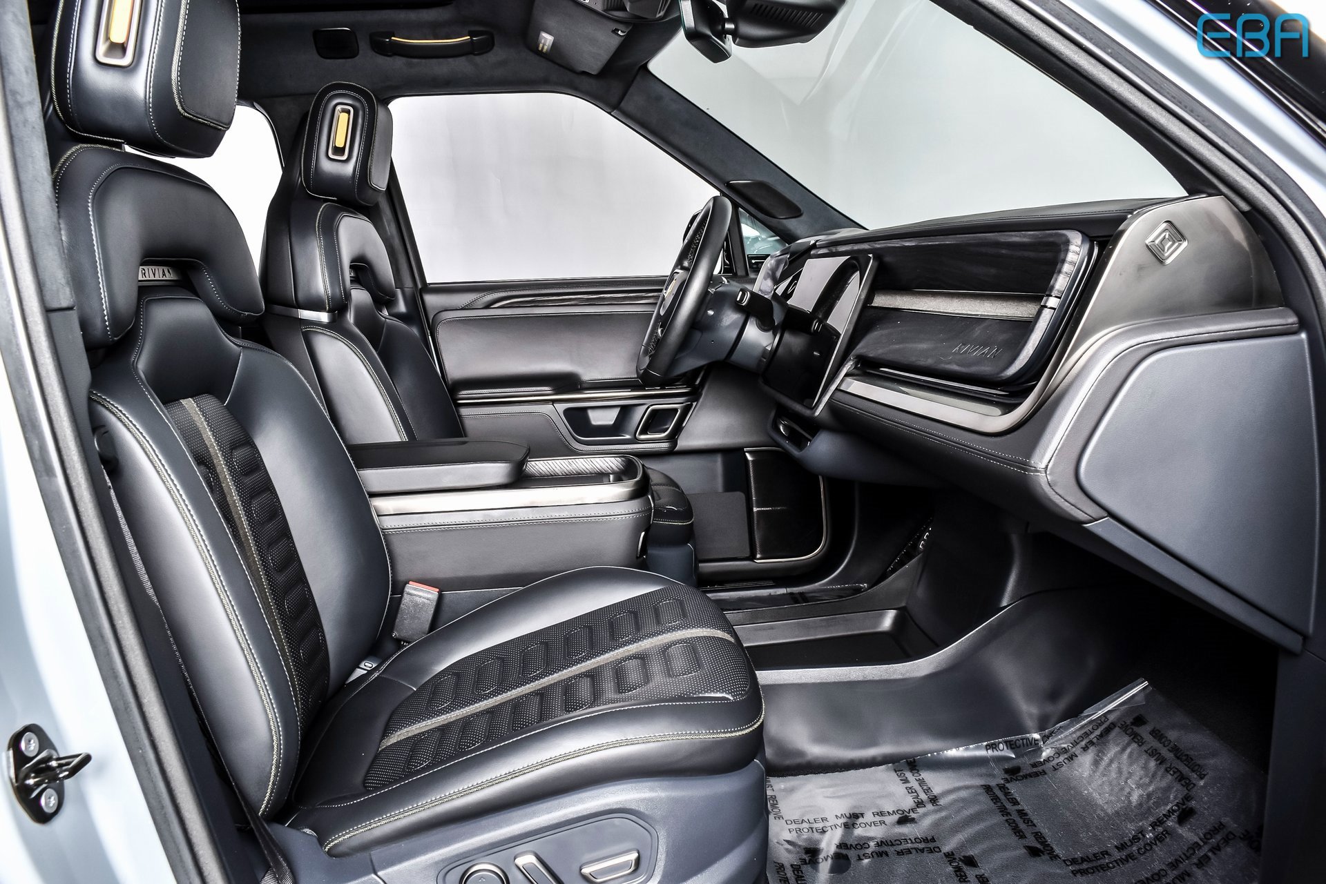 Used 2022 Rivian R1T Adventure image 22