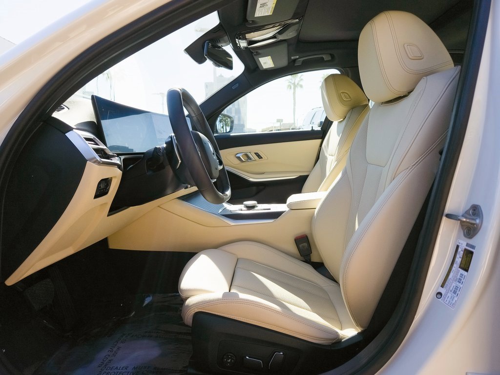 Used 2025 BMW 330i Sedan w/ Parking Assistance Package image 10