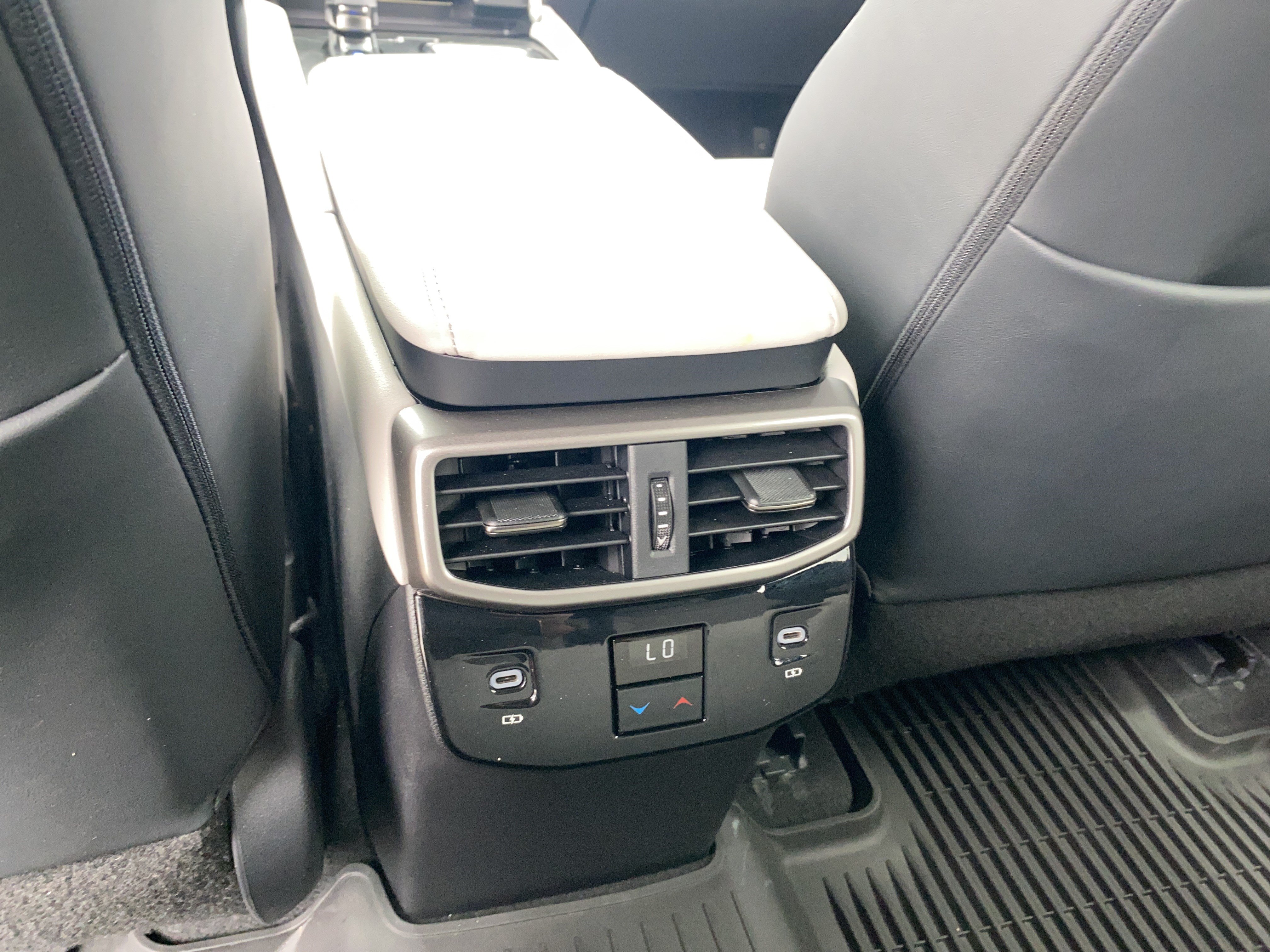 Used 2026 Lexus RX 350h w/ Accessory Package (2T) AWD/4WD image 35