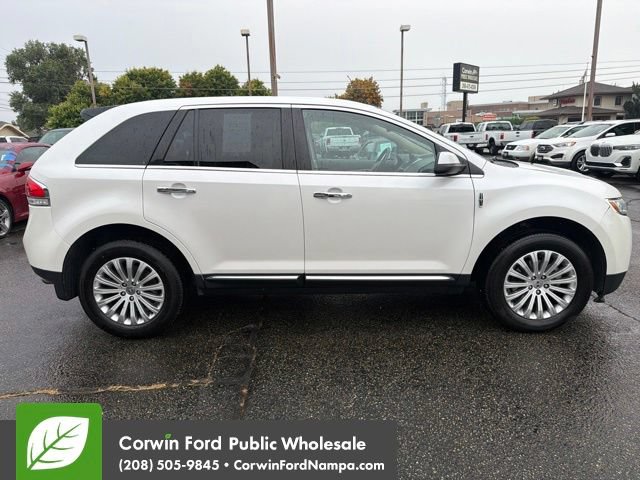 Used 2013 Lincoln MKX AWD image 4