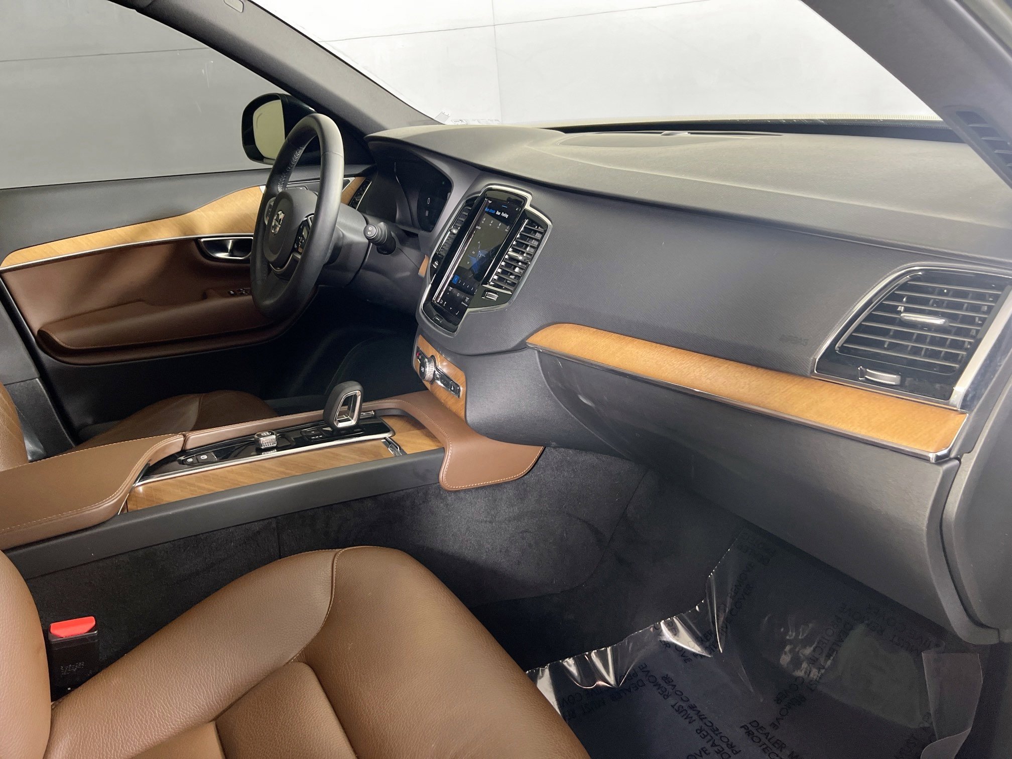 Used 2023 Volvo XC90 B6 Plus w/ Protection Package Premier image 31