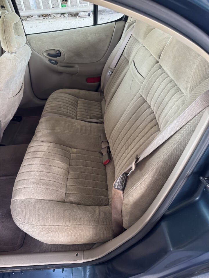 Used 1997 Pontiac Grand Prix GT w/ Opt Pkg FWD image 16