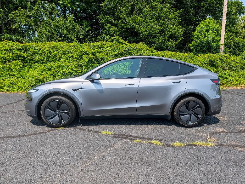 Used 2026 Tesla Model Y Long Range AWD/4WD image 9