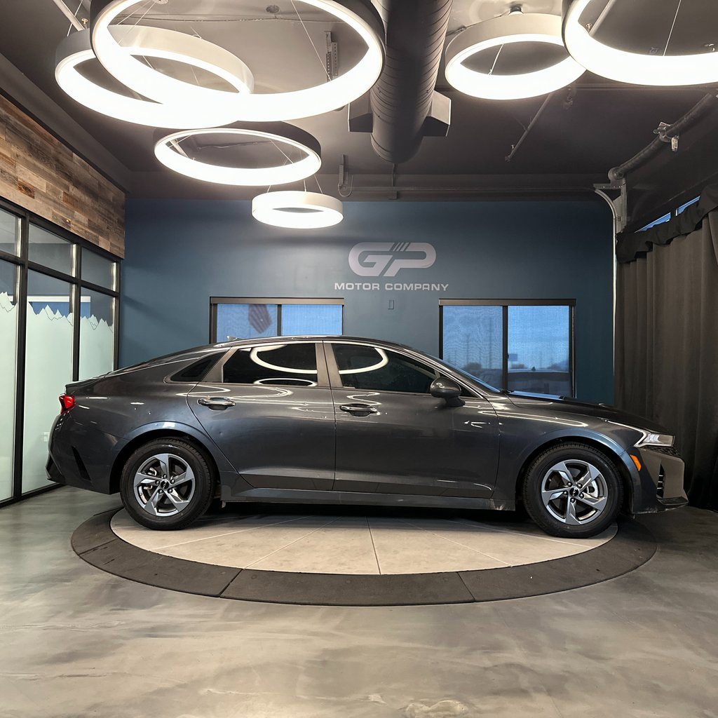 Used 2022 Kia K5 LXS image 2