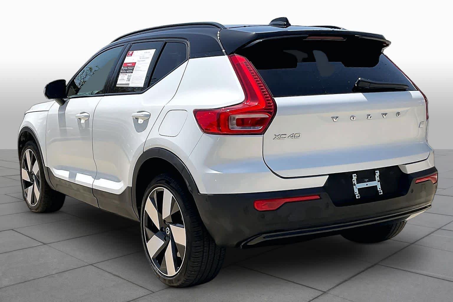 Used 2023 Volvo XC40 Recharge Ultimate AWD/4WD image 11