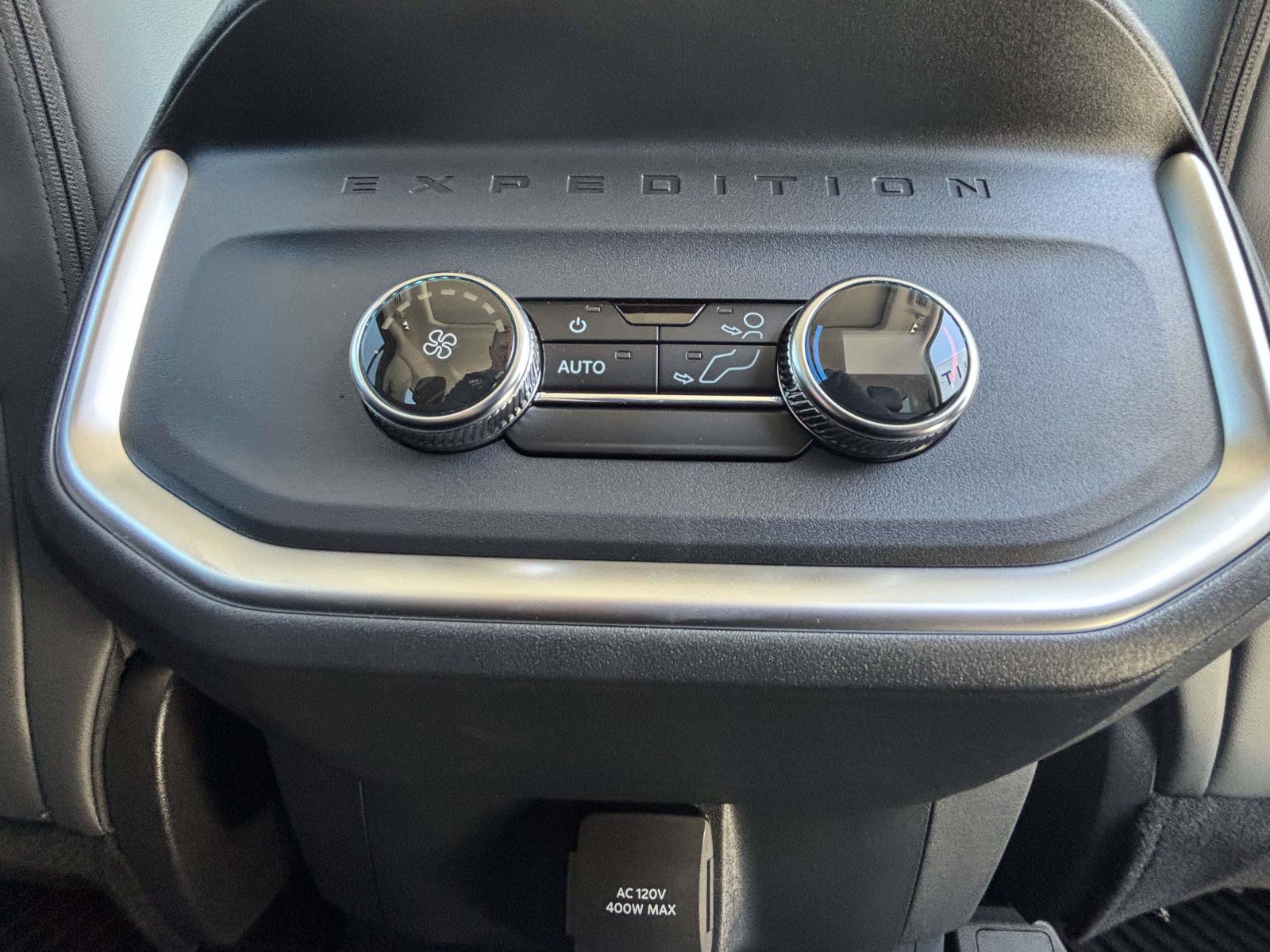 New 2026 Ford Expedition Active AWD/4WD image 35