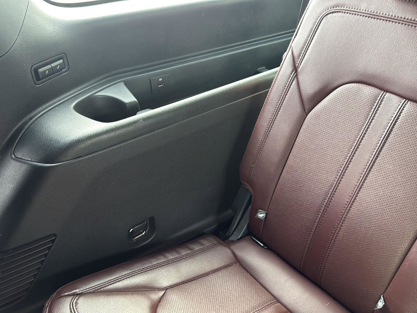 Used 2023 Ford Expedition Max Limited image 26