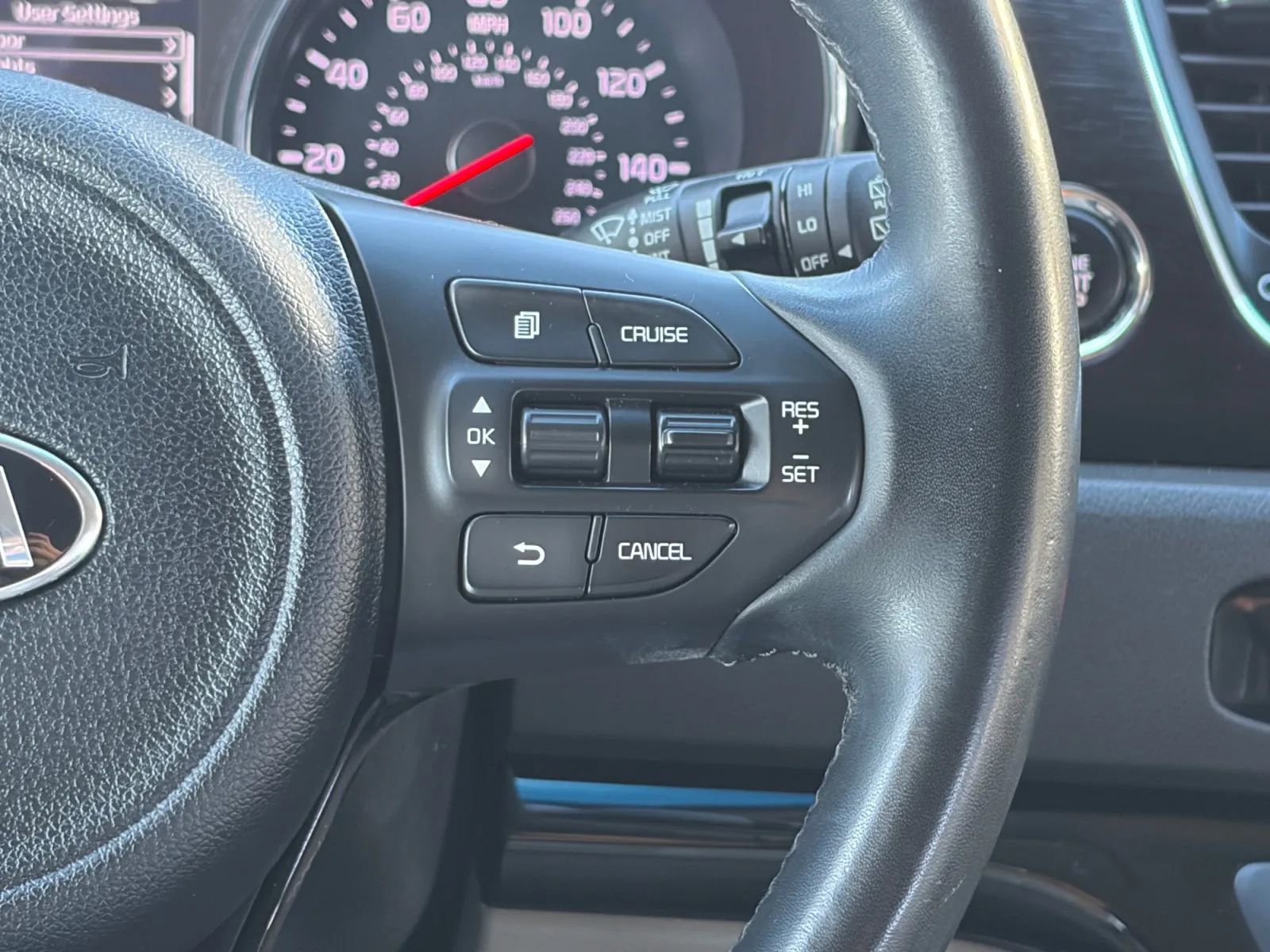 Used 2017 Kia Sedona LX w/ LX Essentials Premium Package image 29