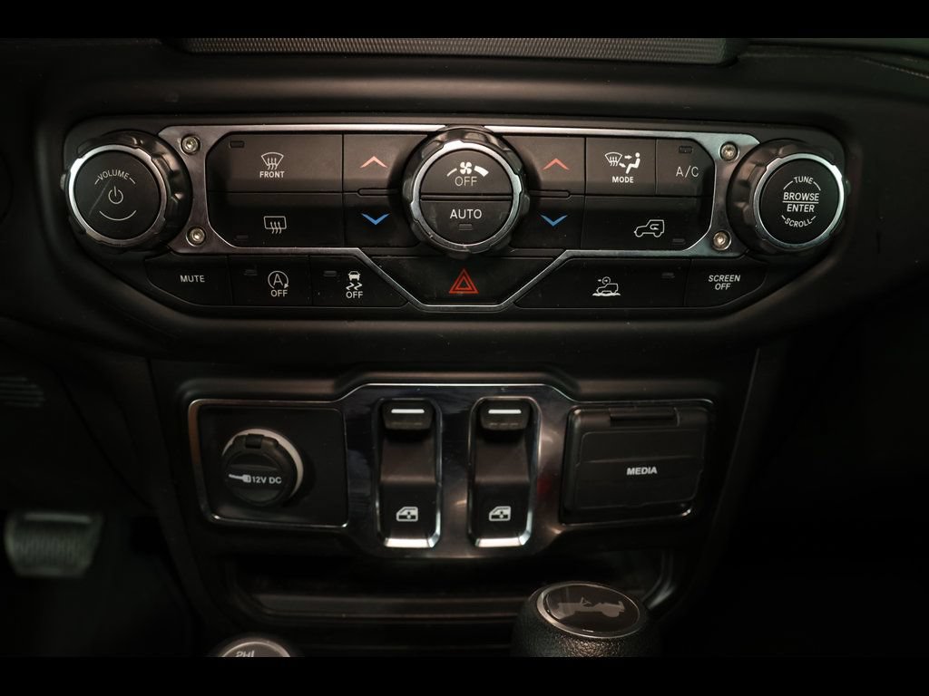 Used 2021 Jeep Wrangler Sport AWD/4WD image 23