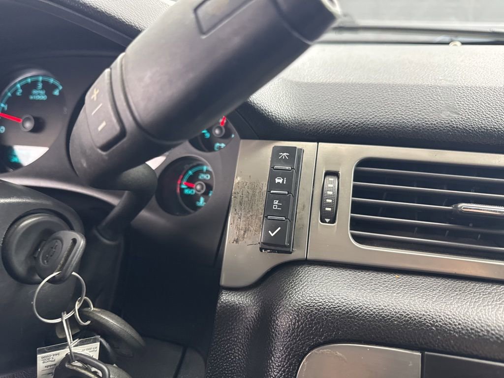 Used 2012 Chevrolet Tahoe 4WD image 26