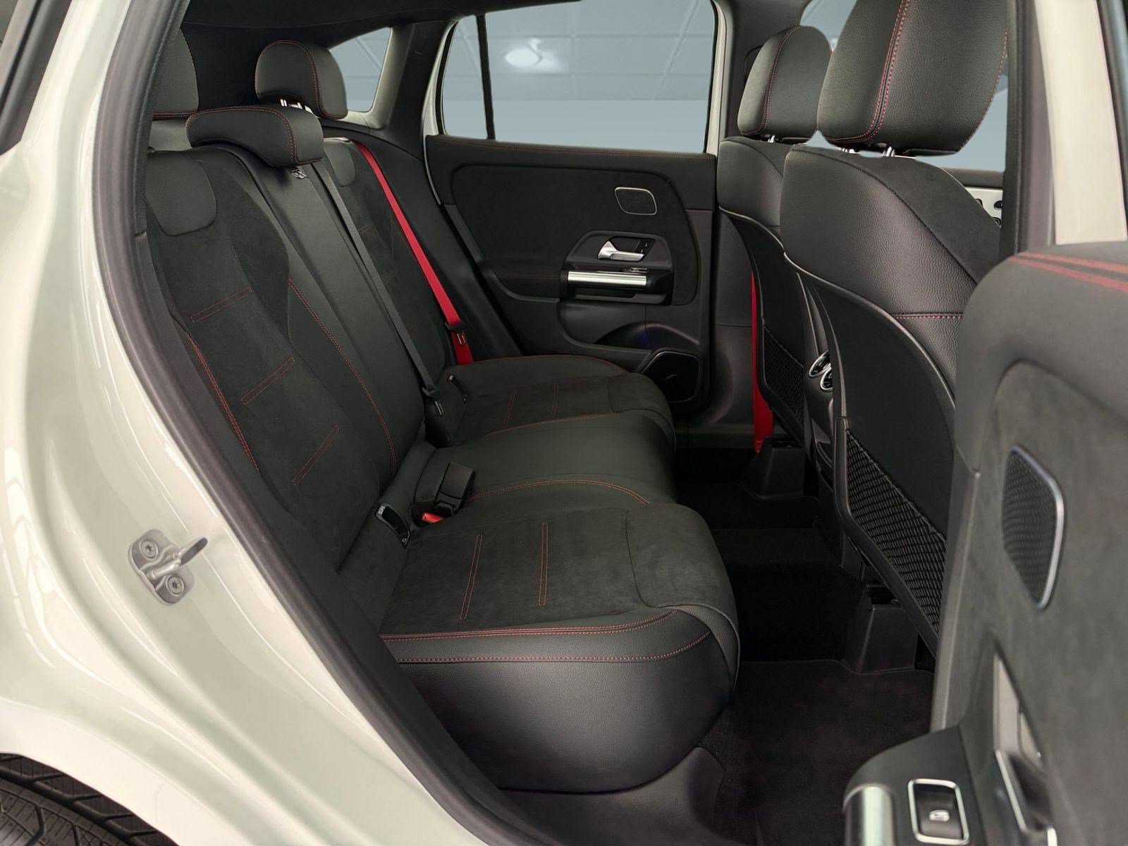 New 2026 Mercedes-Benz GLA 35 AMG 4MATIC image 24