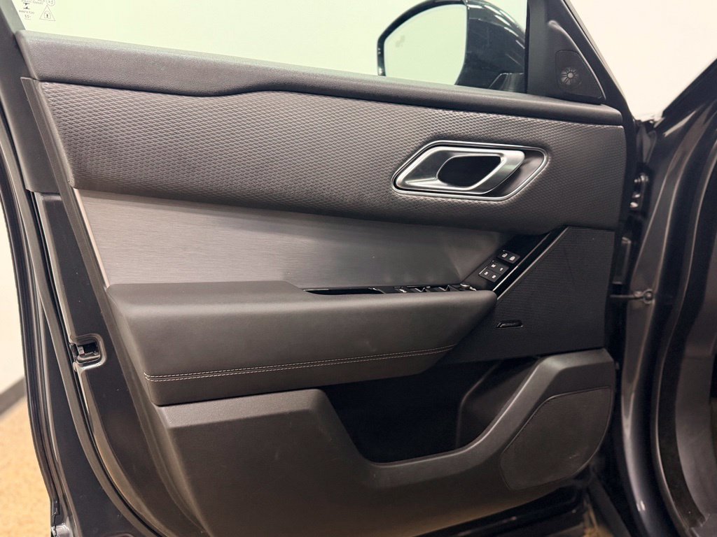 Used 2023 Land Rover Range Rover Velar R-Dynamic S AWD/4WD image 11