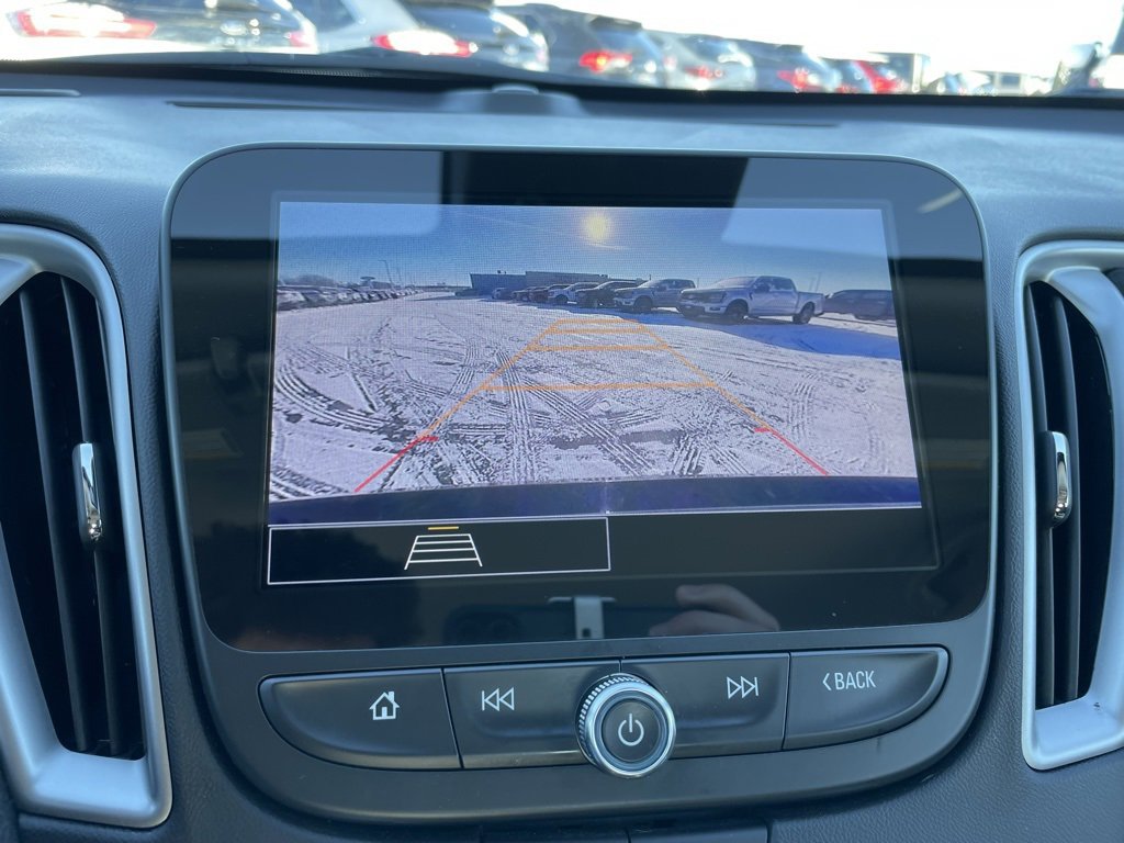 Used 2025 Chevrolet Malibu LT image 16