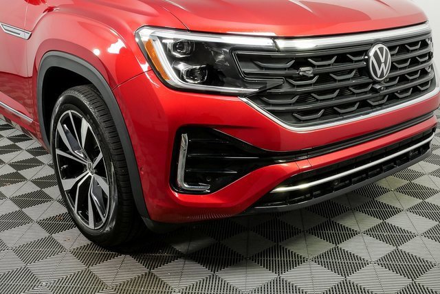 Certified 2025 Volkswagen Atlas Cross Sport SEL Premium R-Line image 38