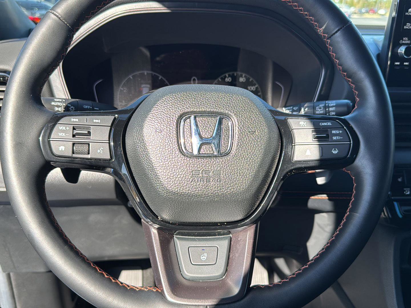 Used 2024 Honda Pilot TrailSport image 17