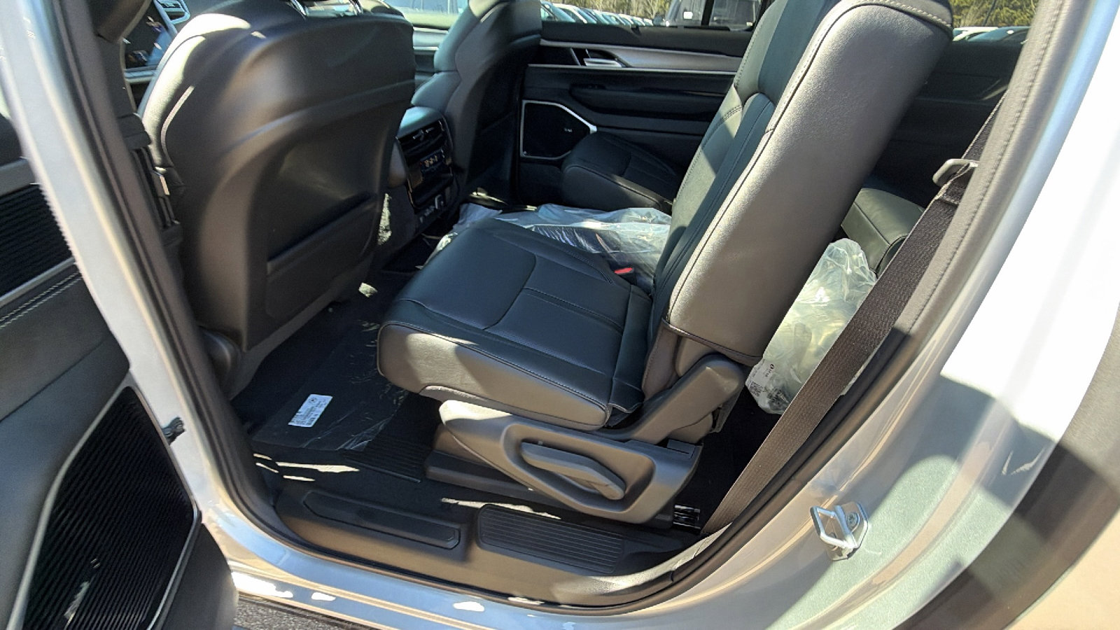 New 2026 Jeep Grand Wagoneer L Limited image 20