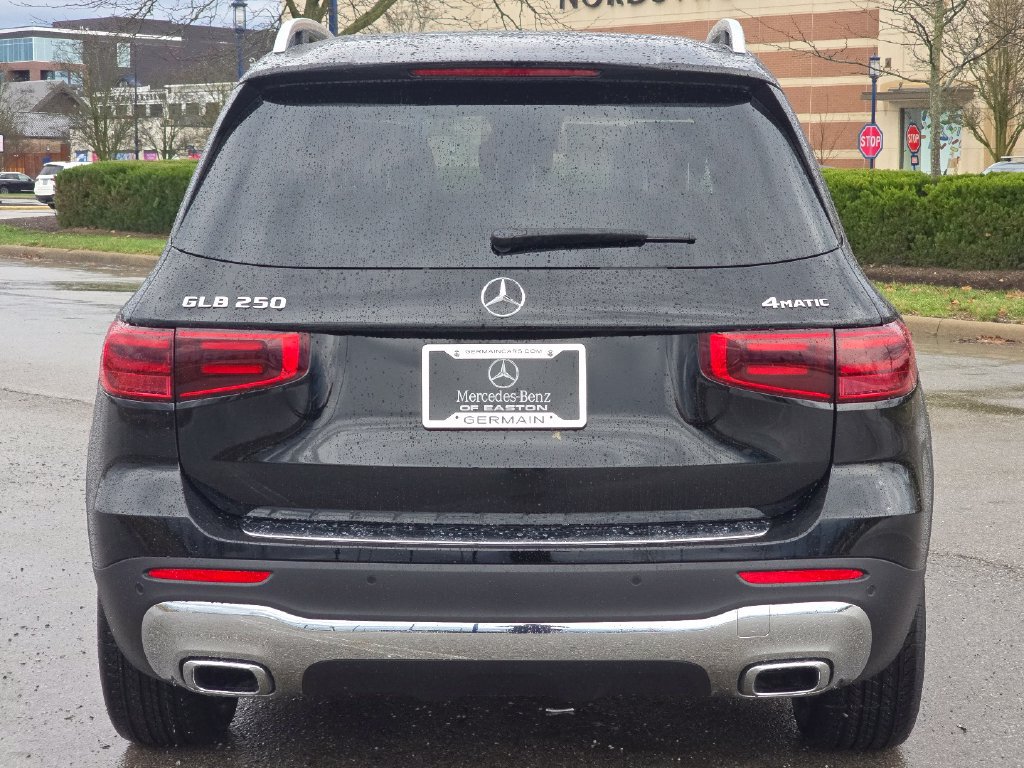 New 2026 Mercedes-Benz GLB 250 4MATIC image 15