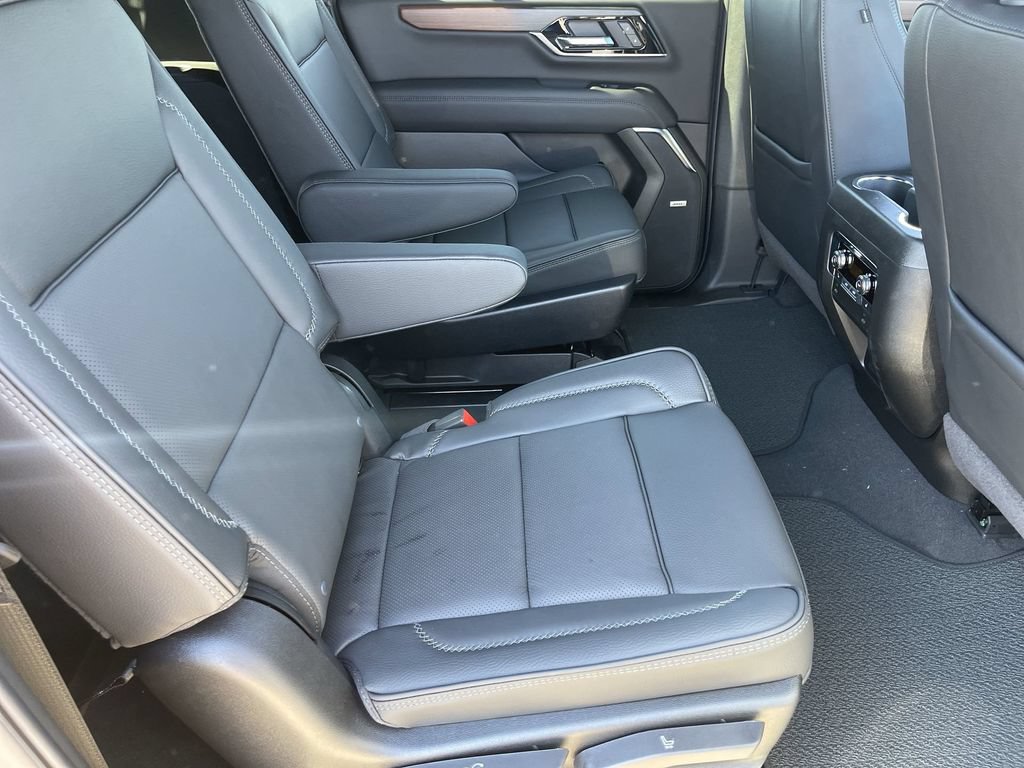 New 2026 GMC Yukon XL Denali w/ Sun & Power Step Package AWD/4WD image 28