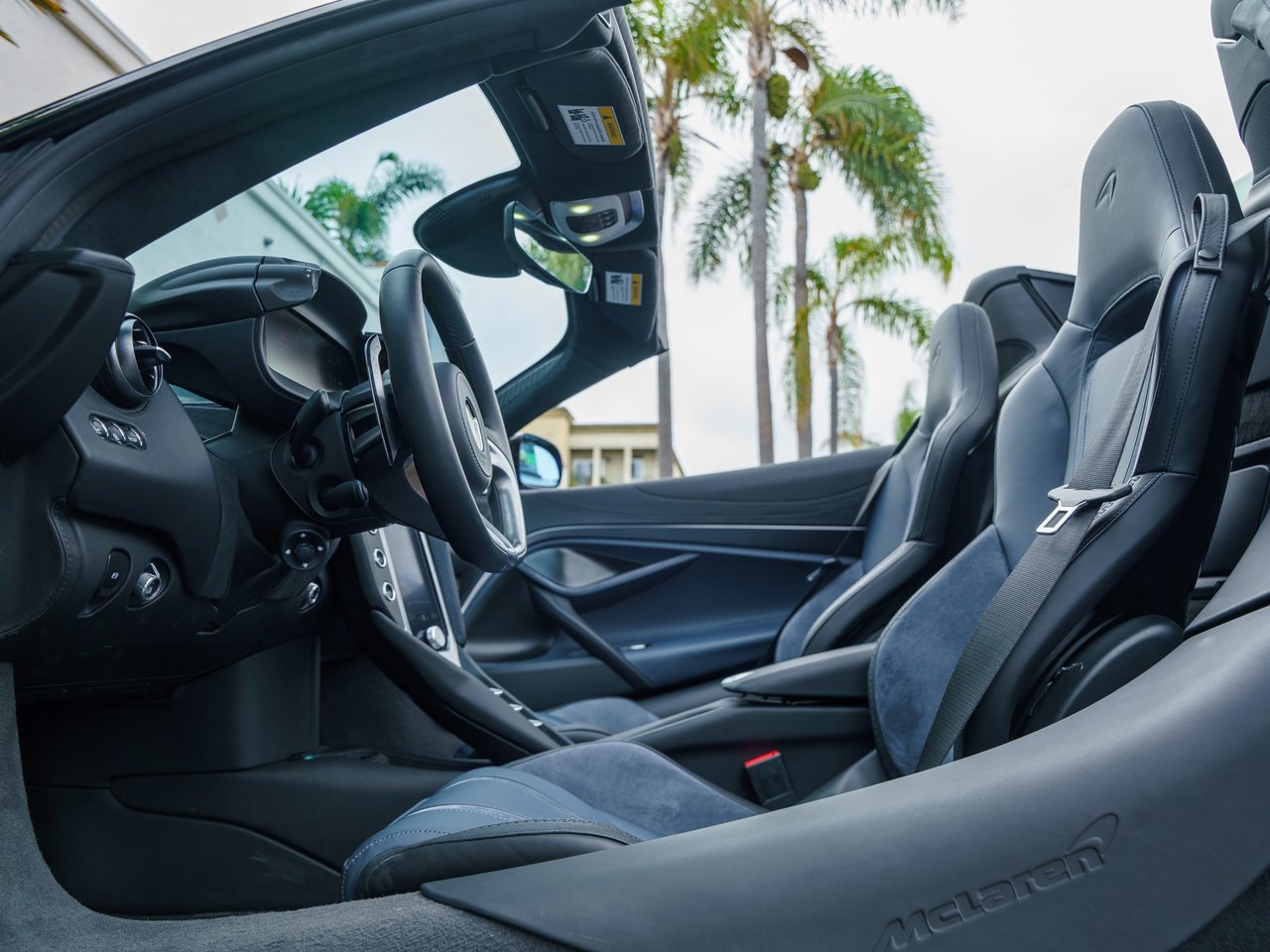 Used 2024 McLaren 750S Spider image 15