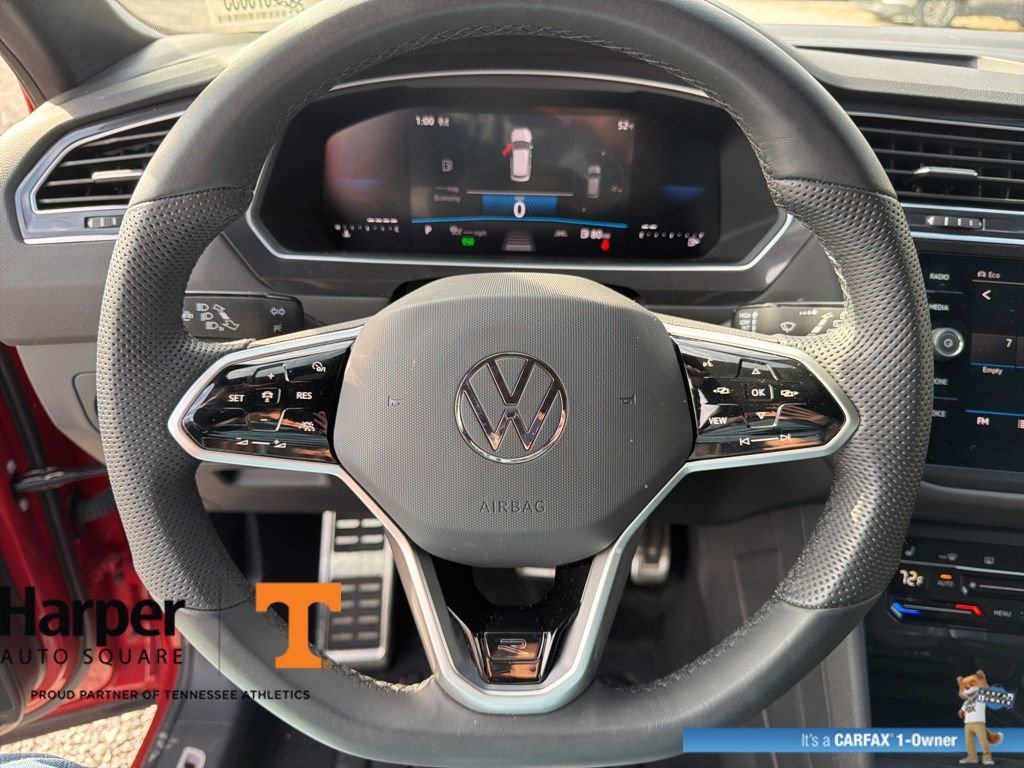 Used 2024 Volkswagen Tiguan SE R-Line image 16