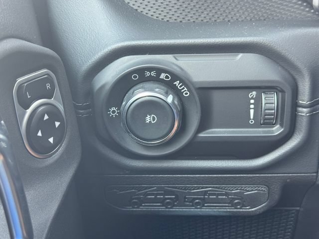 Certified 2026 Jeep Wrangler Unlimited Rubicon AWD/4WD image 23