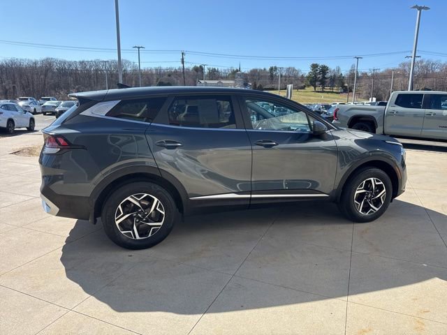 Used 2023 Kia Sportage LX AWD/4WD image 8