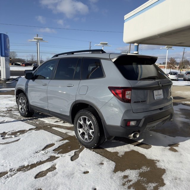 Certified 2022 Honda Passport TrailSport image 5