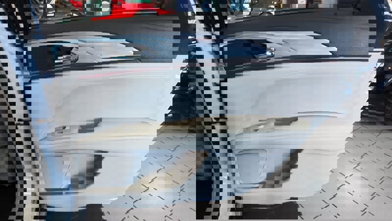 Used 2020 Lincoln MKZ w/ Convenience Package image 27