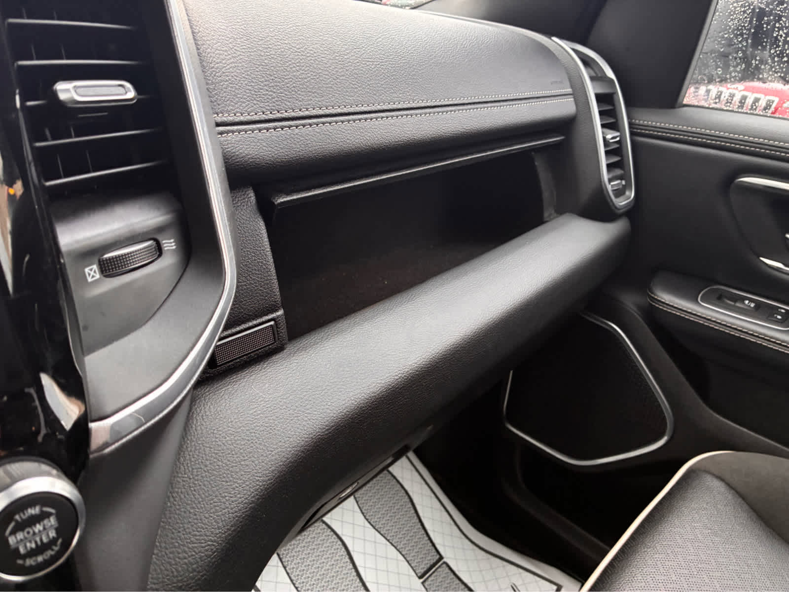 Used 2022 RAM 1500 Laramie w/ Bed Utility Group image 30