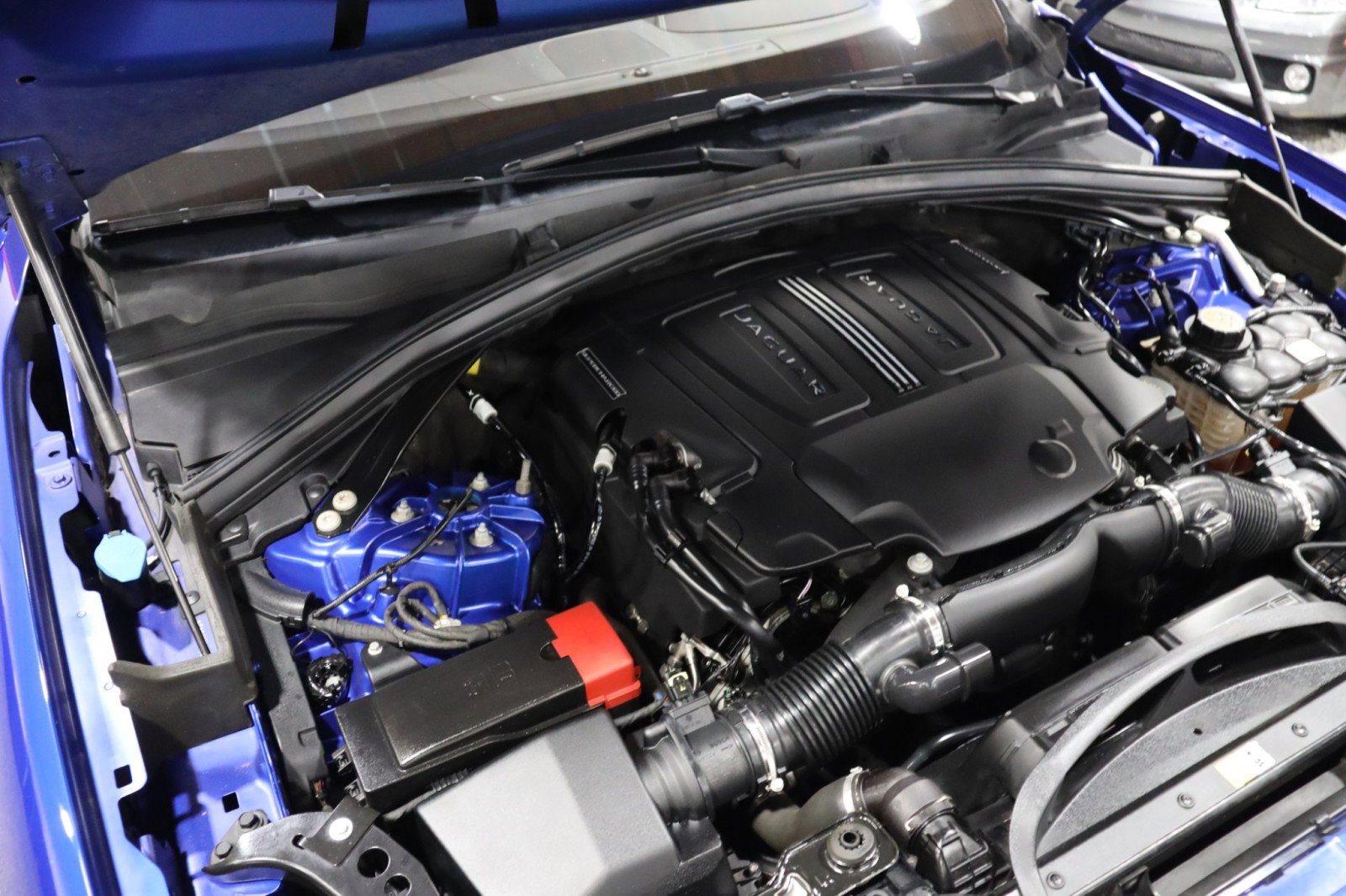 Used 2019 Jaguar F-PACE S image 16