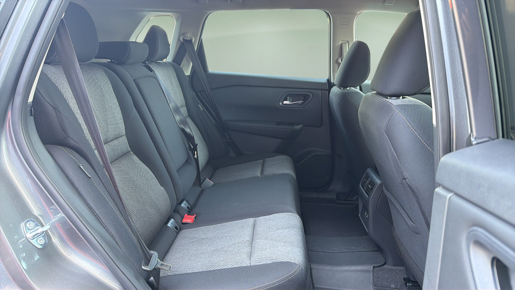 New 2026 Nissan Rogue SV AWD/4WD image 15