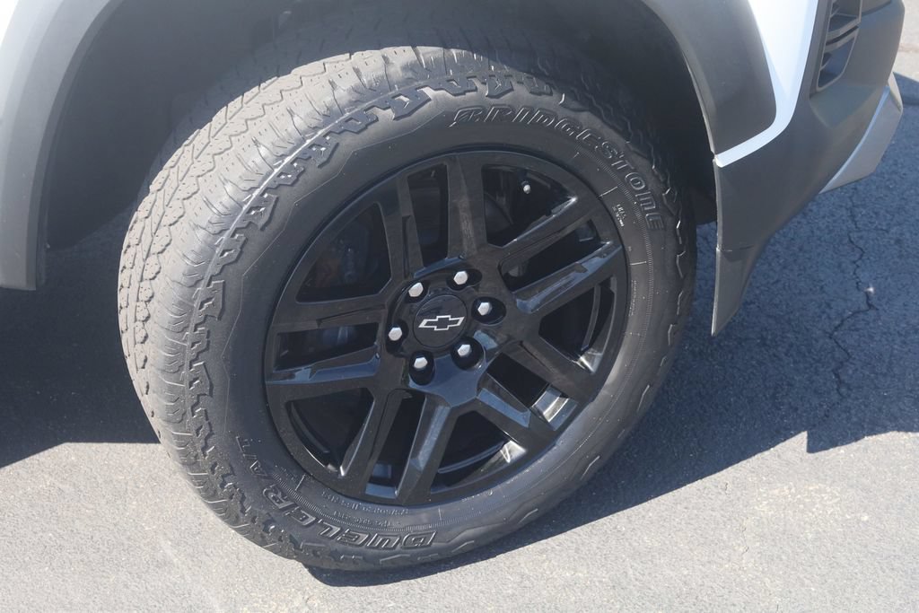 Used 2023 Chevrolet Colorado Trail Boss w/ Technology Package AWD/4WD image 30