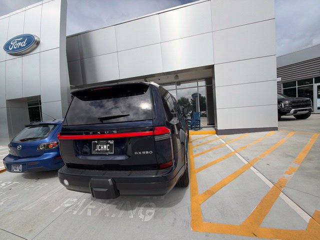 Used 2025 Lexus GX 550 w/ Accessory Package (2T) AWD/4WD image 21