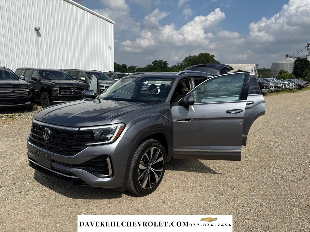 Used 2024 Volkswagen Atlas SEL Premium R-Line AWD/4WD image 24