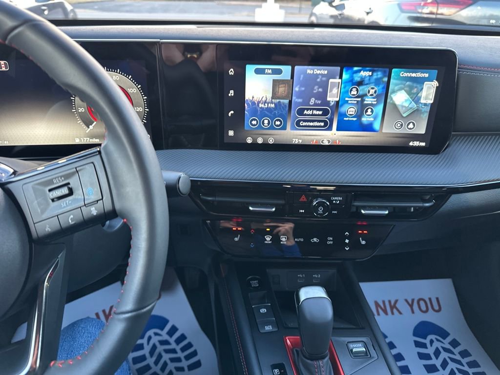 Used 2026 Nissan Kicks SR w/ Cold Weather Package image 22