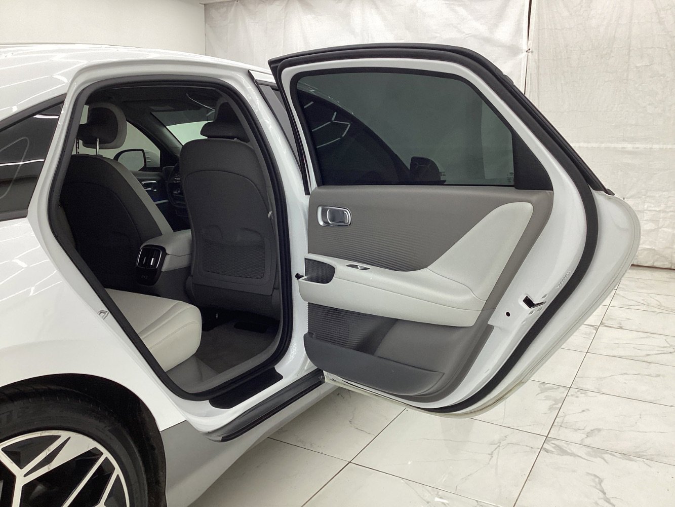 Used 2023 Hyundai Ioniq 6 SEL image 23